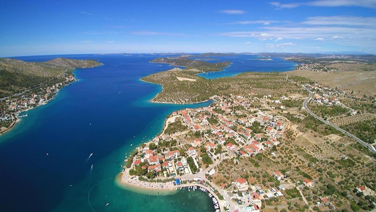 Apartments By The Sea Grebastica, Sibenik - 4881 Baselovici Exteriör bild